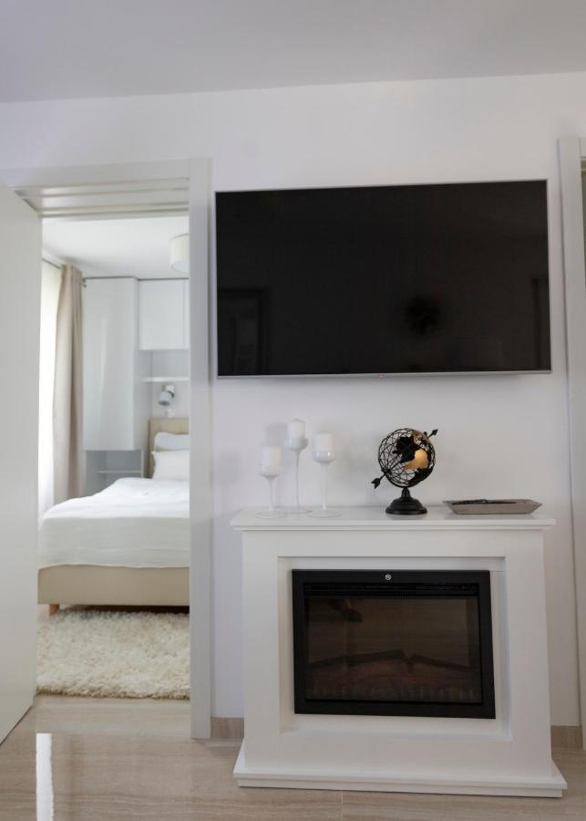 Luxury Mantinela Apartment Malinska Exterior foto